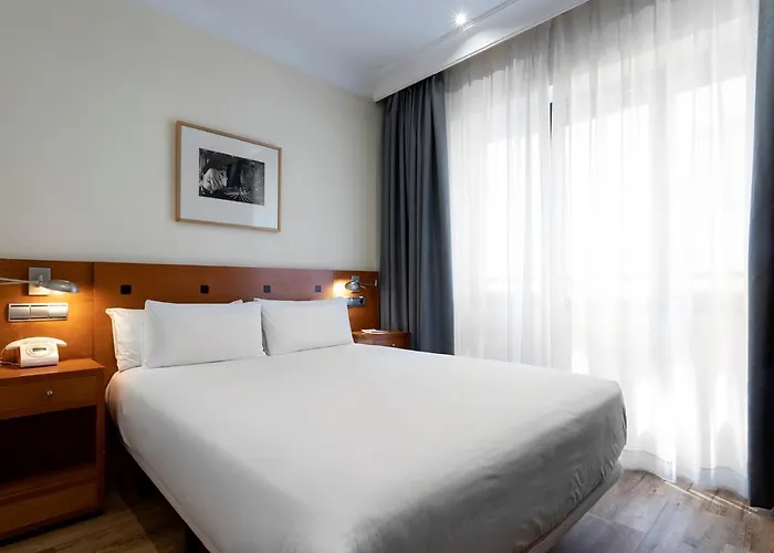 Petit Palace Cliper-Gran ViaAlbergo